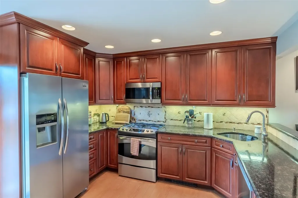 12 Whitman Avenue Bellmore NY 11710
