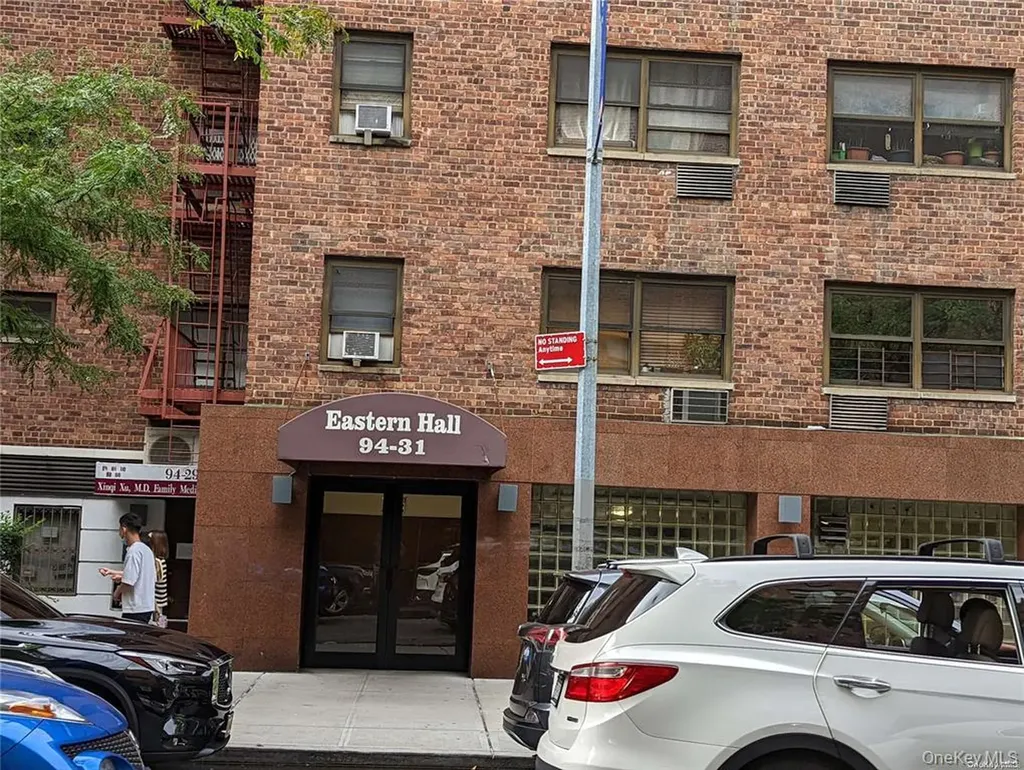 94-31 59 Avenue Elmhurst NY 11373