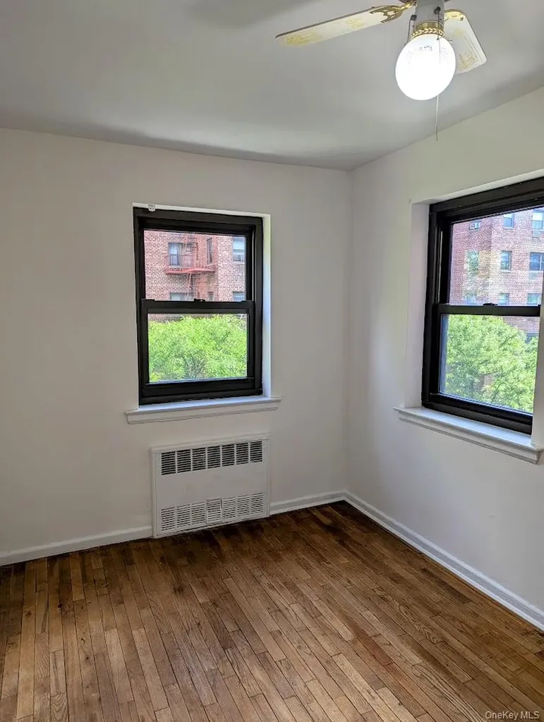 94-31 59 Avenue Elmhurst NY 11373