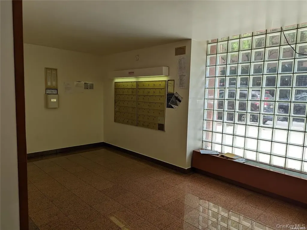 94-31 59 Avenue Elmhurst NY 11373