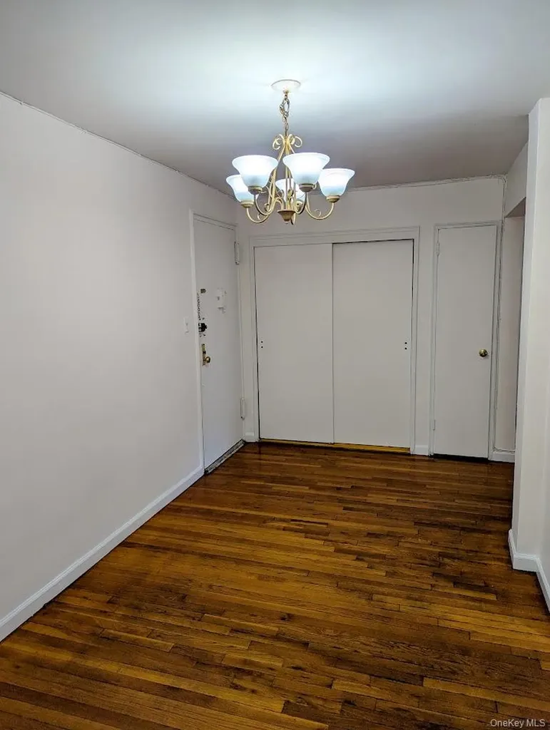 94-31 59 Avenue Elmhurst NY 11373
