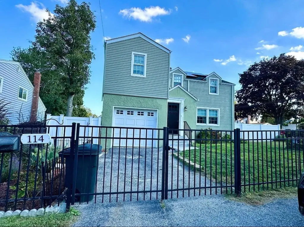 114 Windermere Drive Yonkers NY 10710