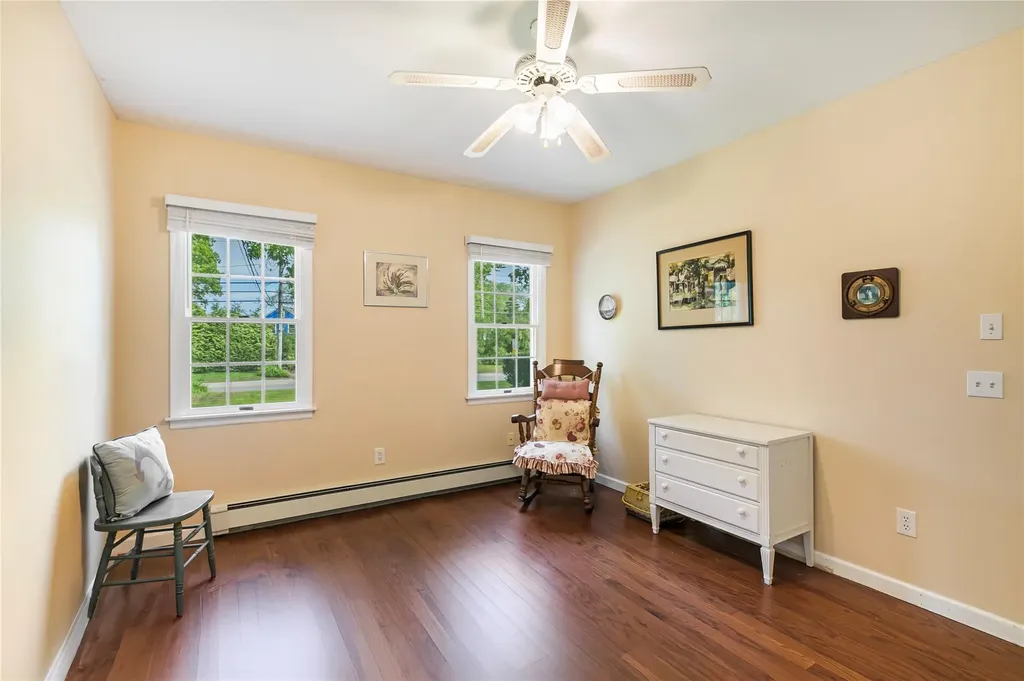 6645 Peconic Bay Boulevard Laurel NY 11948