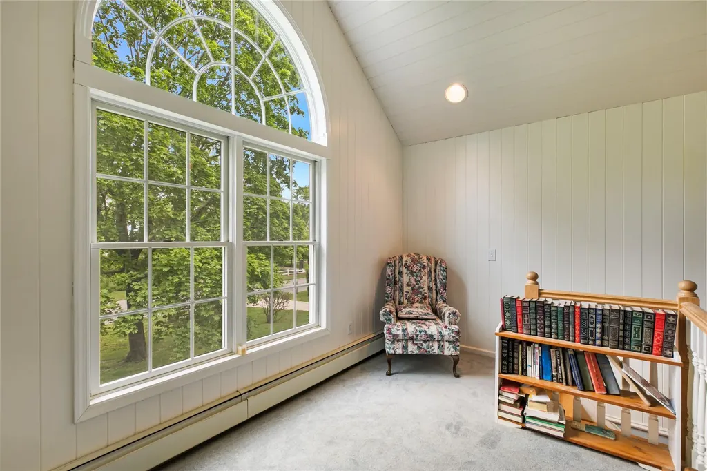 6645 Peconic Bay Boulevard Laurel NY 11948