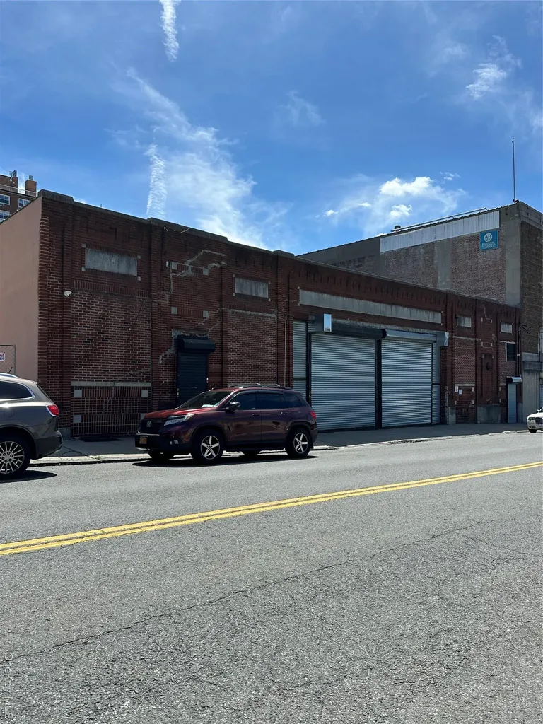 158 Ludlow Street Yonkers NY 10705