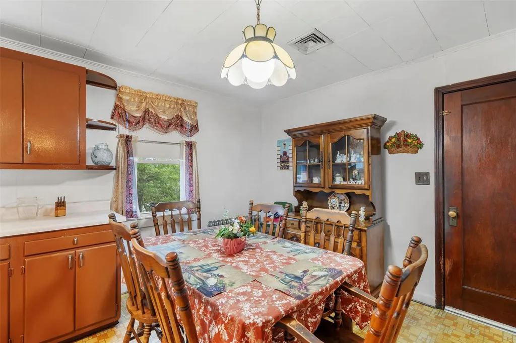 98 High Street Chester NY 10918