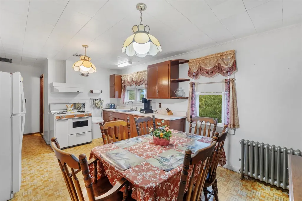 98 High Street Chester NY 10918
