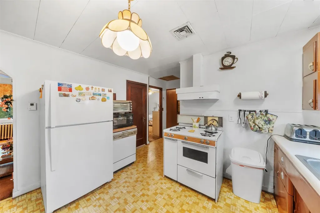 98 High Street Chester NY 10918