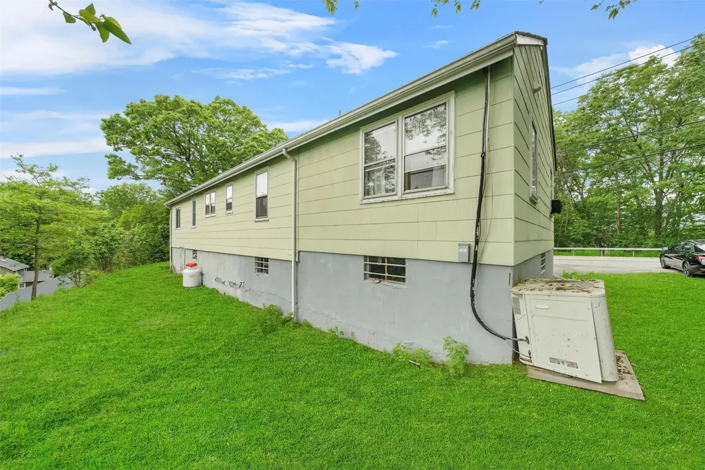 98 High Street Chester NY 10918