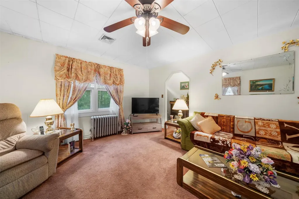 98 High Street Chester NY 10918