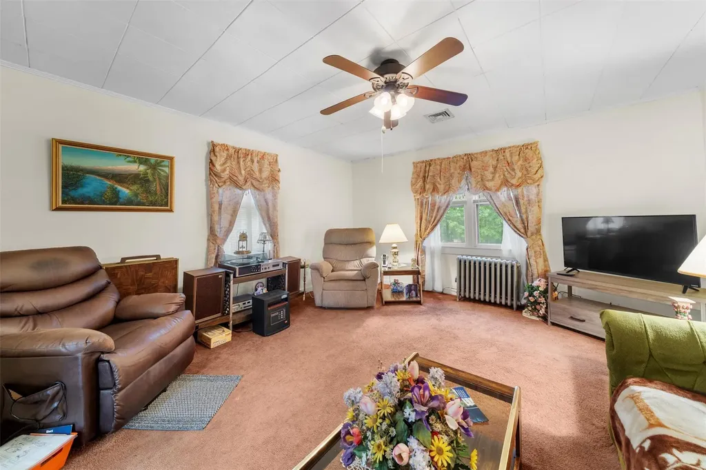 98 High Street Chester NY 10918