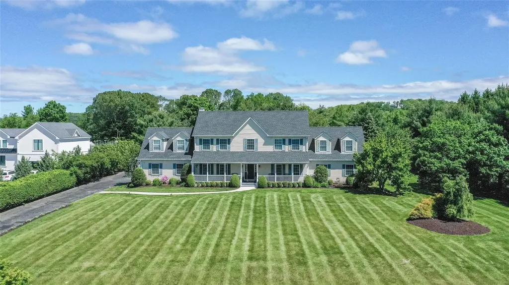 10 Emily Lane Mahopac NY 10541