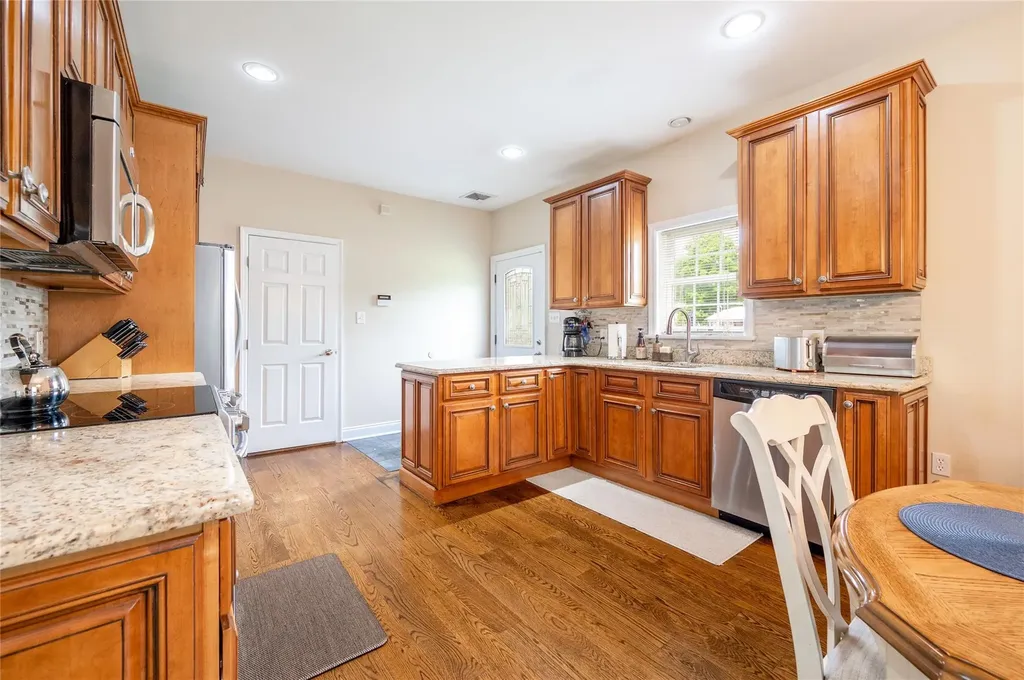 10 Emily Lane Mahopac NY 10541