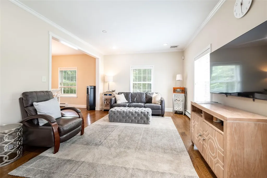 10 Emily Lane Mahopac NY 10541