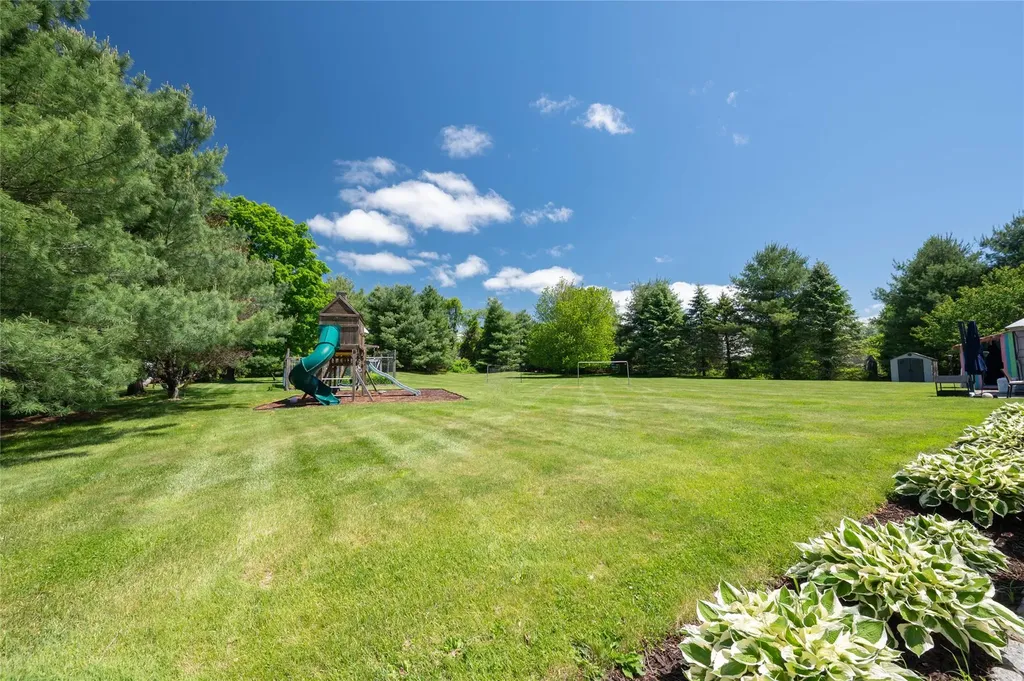 10 Emily Lane Mahopac NY 10541