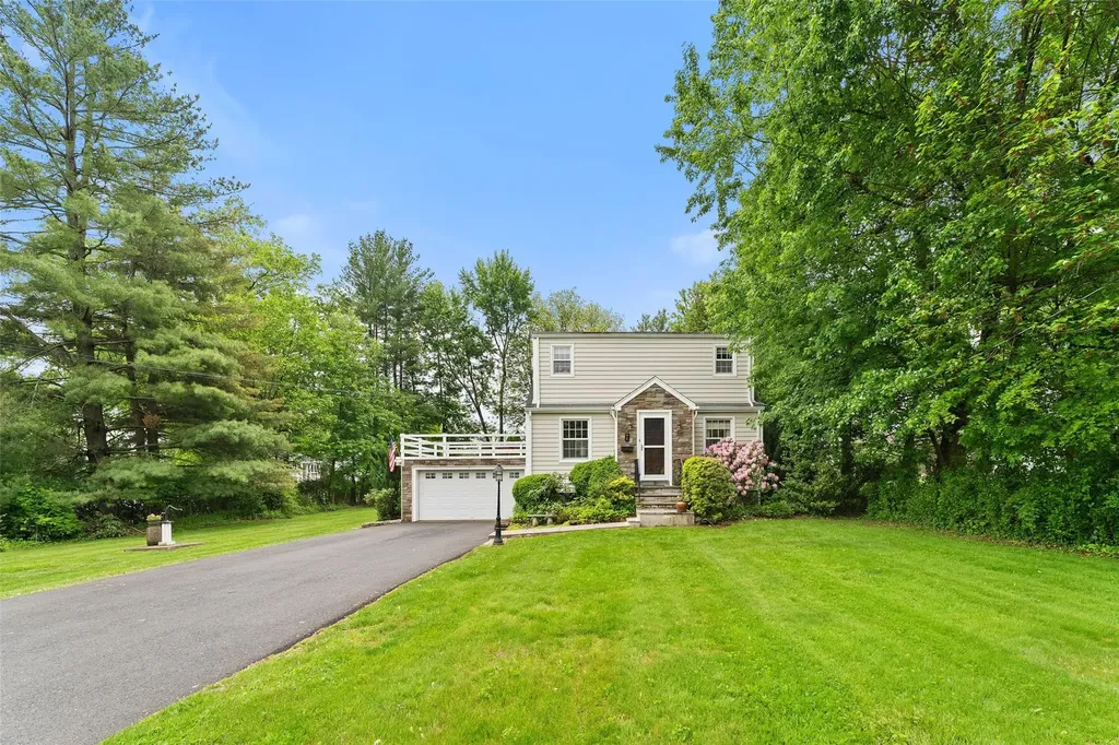 7 Beechwood Road Blauvelt NY 10913