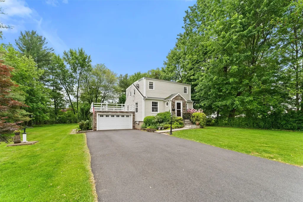 7 Beechwood Road Blauvelt NY 10913