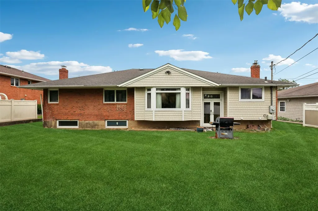 717 The Plain Road Westbury NY 11590