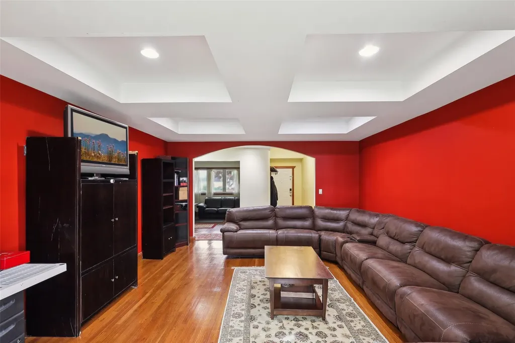 717 The Plain Road Westbury NY 11590