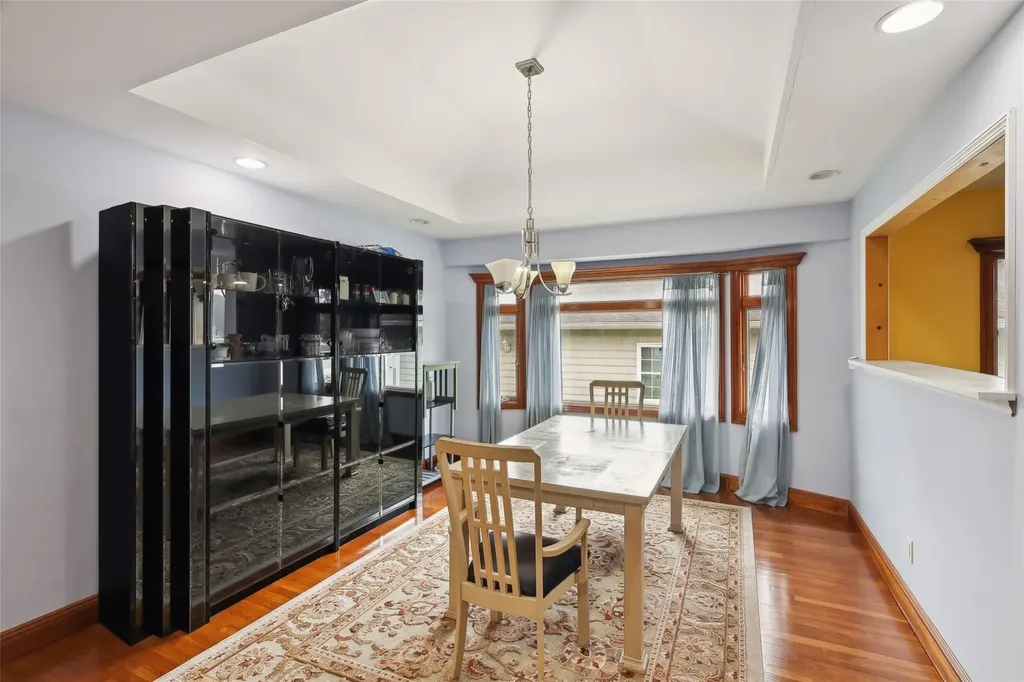 717 The Plain Road Westbury NY 11590