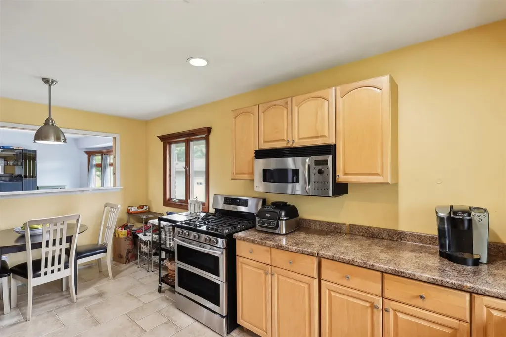 717 The Plain Road Westbury NY 11590
