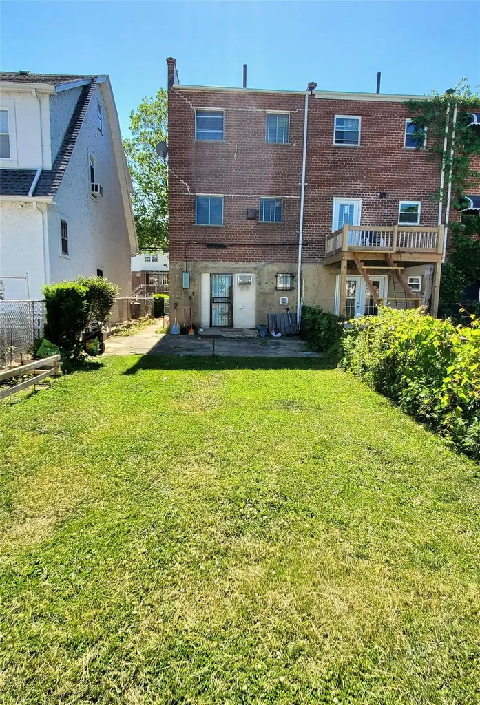 3314 Mickle Bronx NY 10469