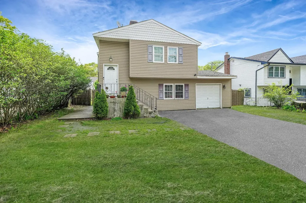 209 Burney Boulevard Mastic NY 11950