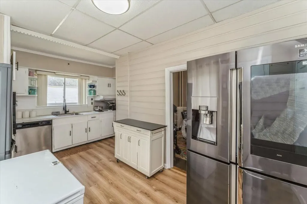 11 Hope Place Freeport NY 11520