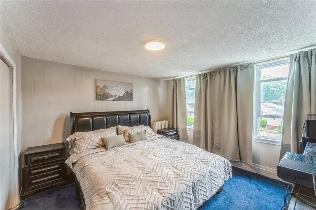 11 Hope Place Freeport NY 11520