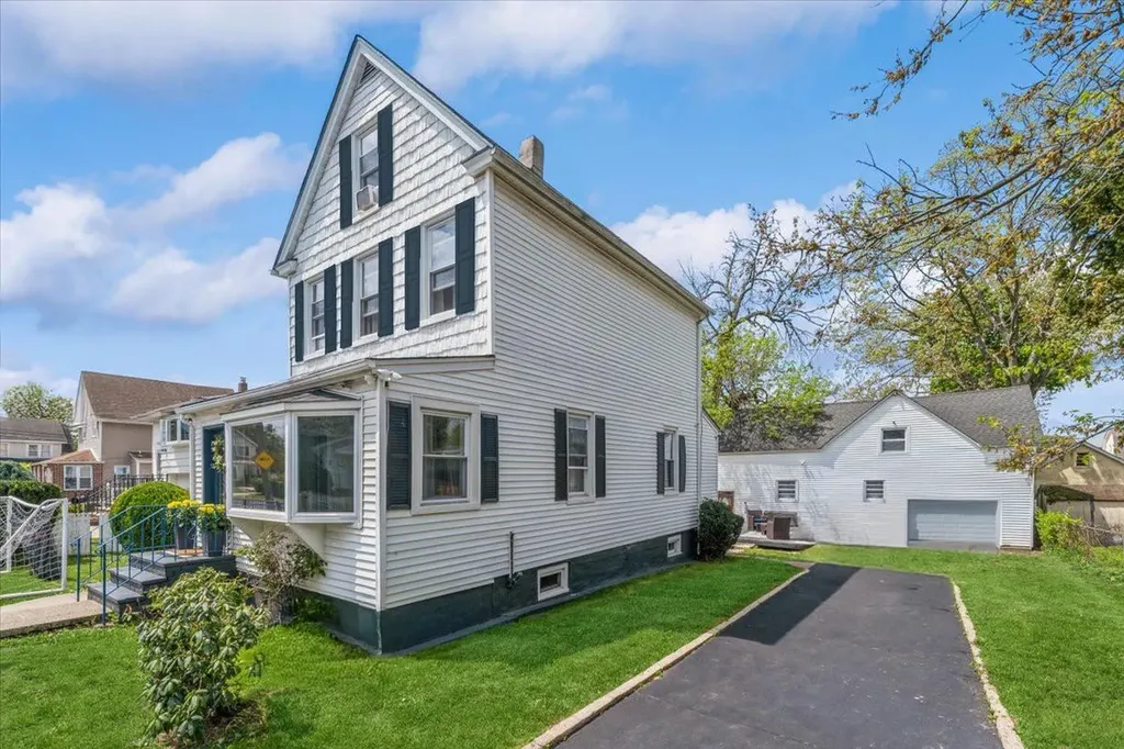 11 Hope Place Freeport NY 11520