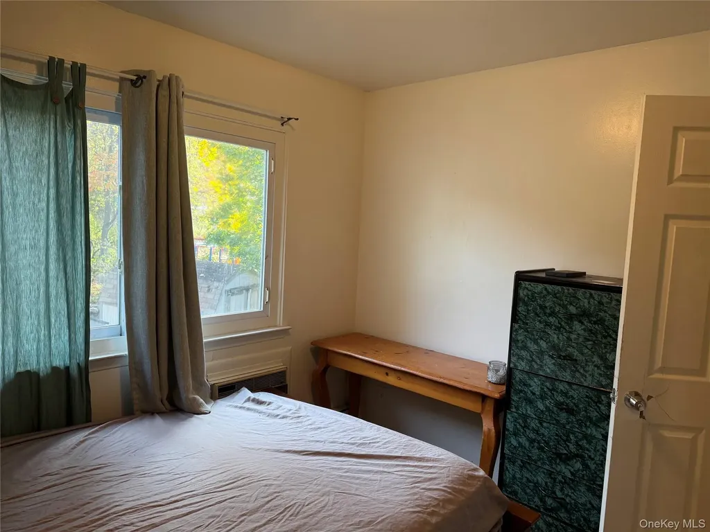 49 Phyllis Drive Pomona NY 10970