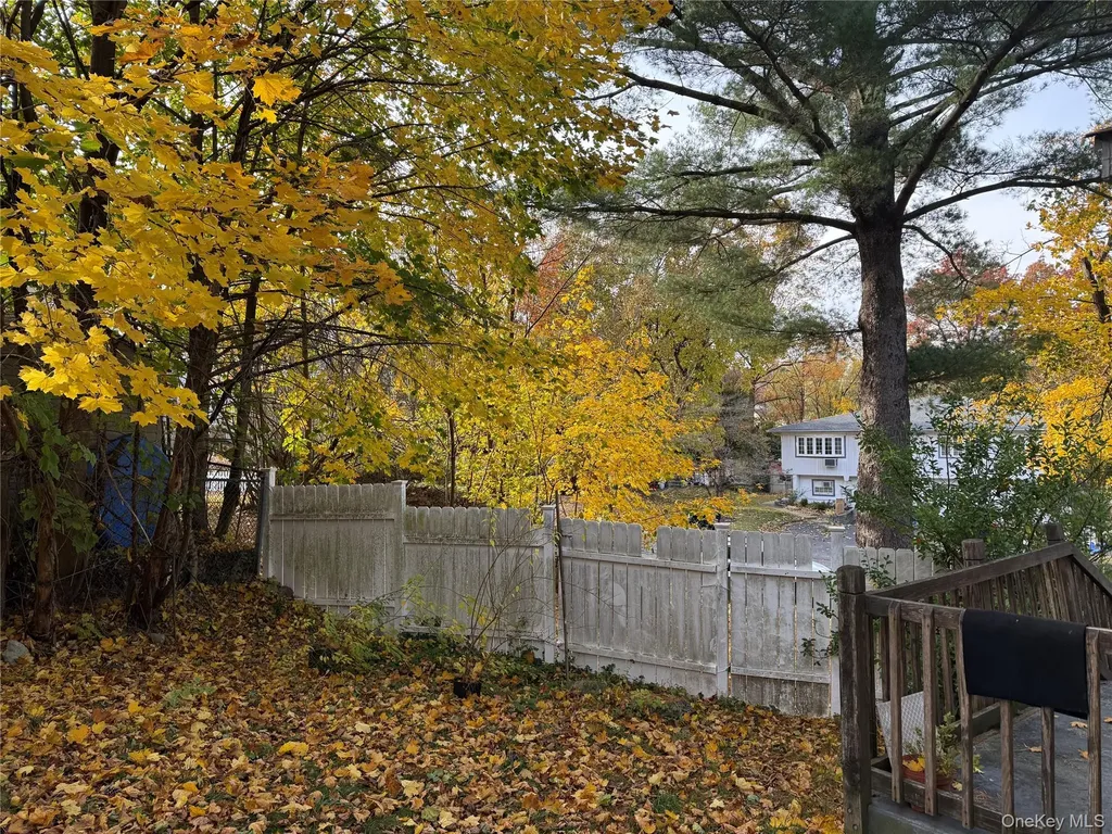 49 Phyllis Drive Pomona NY 10970