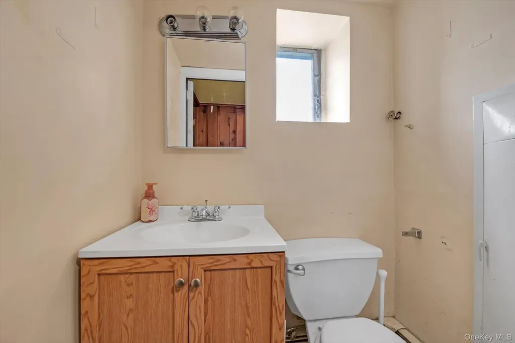 1906 Edenwald Avenue Bronx NY 10466