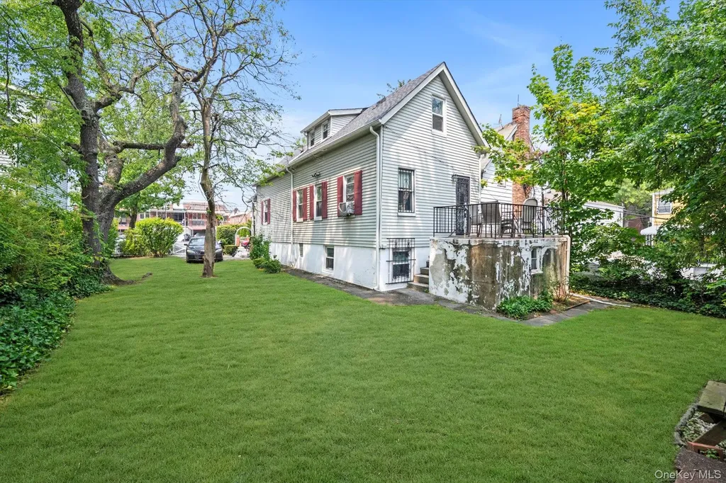 1906 Edenwald Avenue Bronx NY 10466