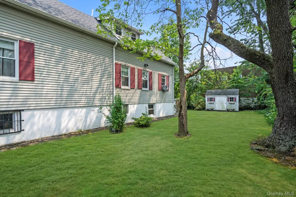 1906 Edenwald Avenue Bronx NY 10466