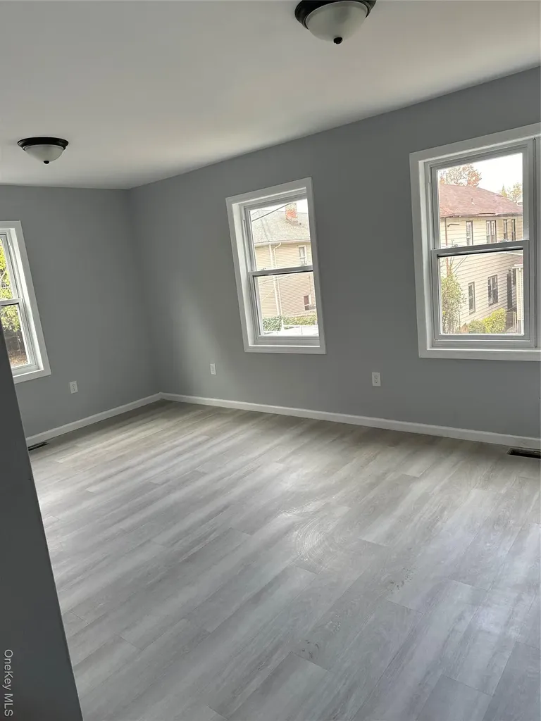 137 S 14th Avenue Mount Vernon NY 10550
