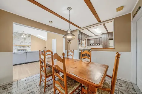 730 Spur Drive N Bay Shore NY 11706