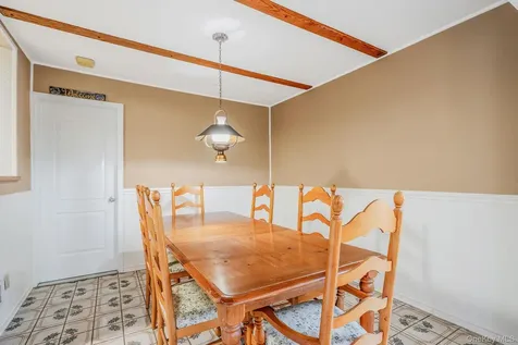 730 Spur Drive N Bay Shore NY 11706