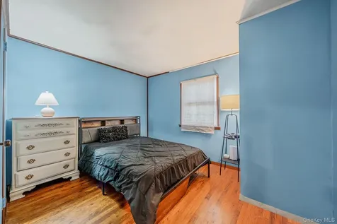 730 Spur Drive N Bay Shore NY 11706