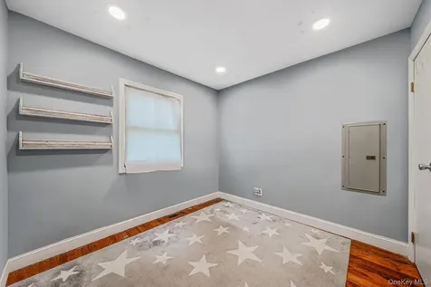 730 Spur Drive N Bay Shore NY 11706