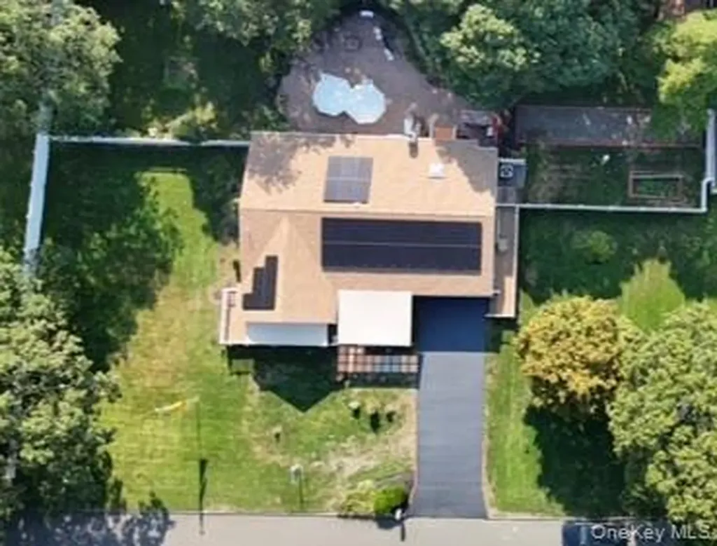 70 Forest Road Centereach NY 11720