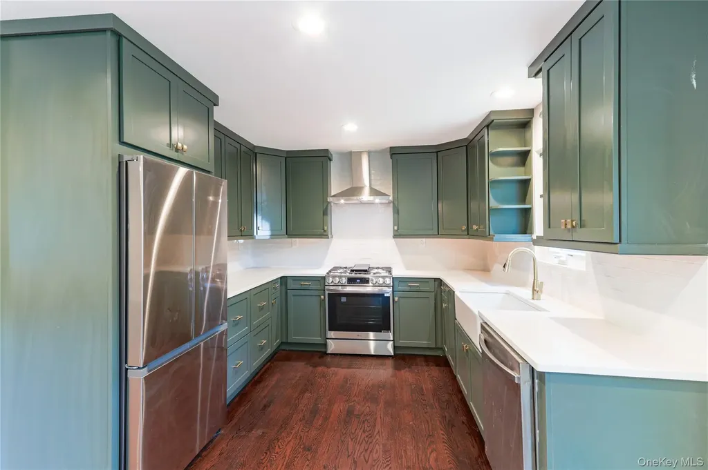 12 14th Street Wading River NY 11792