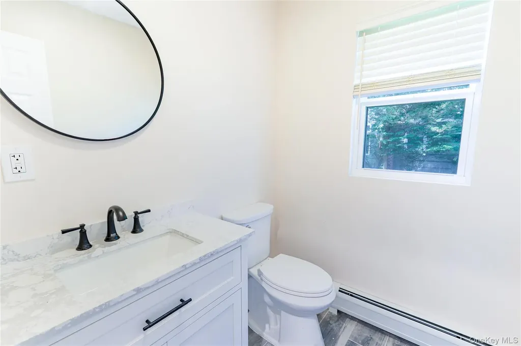 12 14th Street Wading River NY 11792
