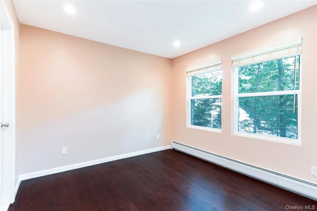 12 14th Street Wading River NY 11792