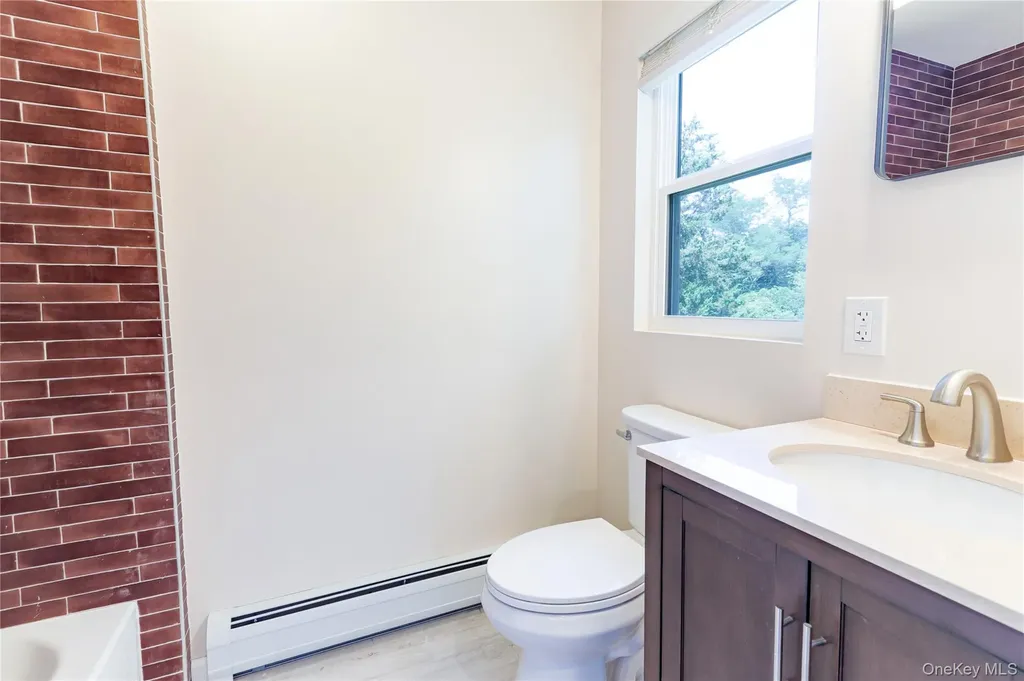 12 14th Street Wading River NY 11792