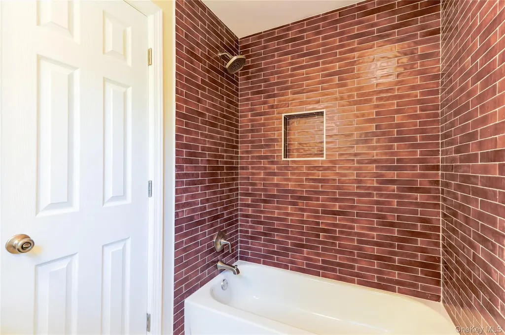 12 14th Street Wading River NY 11792