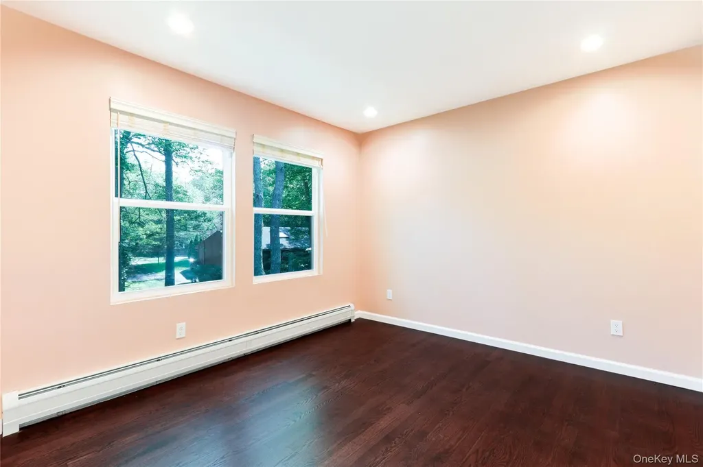 12 14th Street Wading River NY 11792