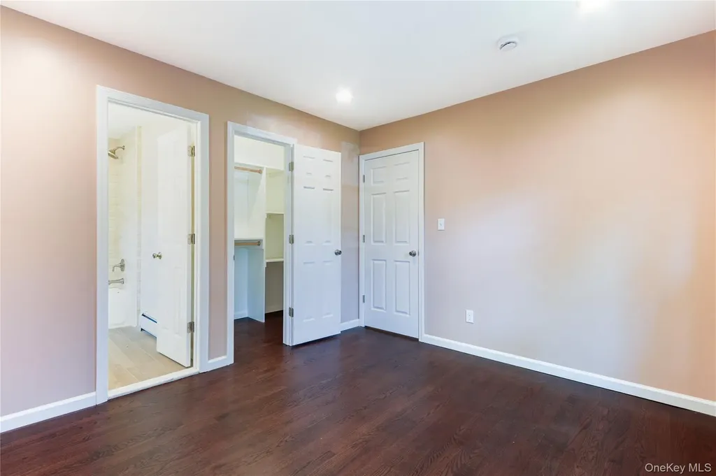 12 14th Street Wading River NY 11792