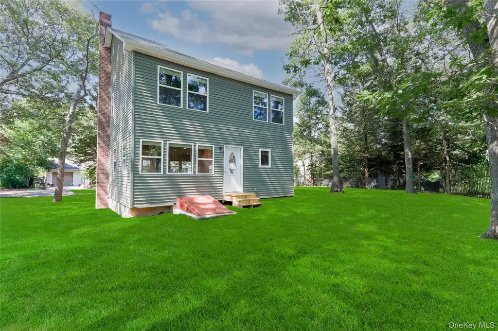 12 14th Street Wading River NY 11792
