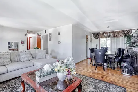 14 Rock Drive Valley Cottage NY 10989